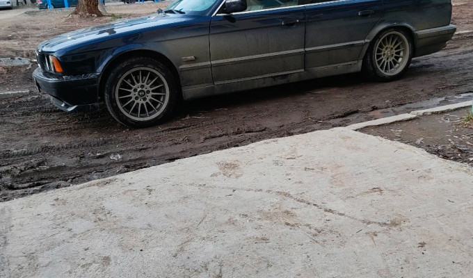 BMW 5 серия 1992 года