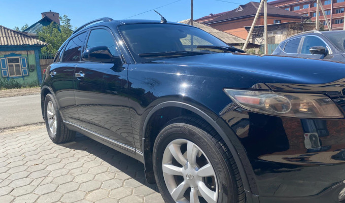 Infiniti FX-Series 2005 года