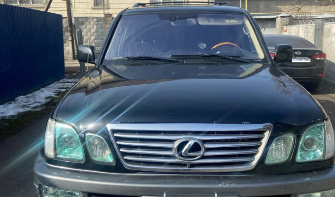 Lexus LX 2005 года
