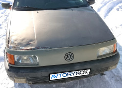 Volkswagen Passat 1990 года
