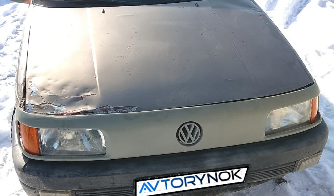 Volkswagen Passat 1990 года