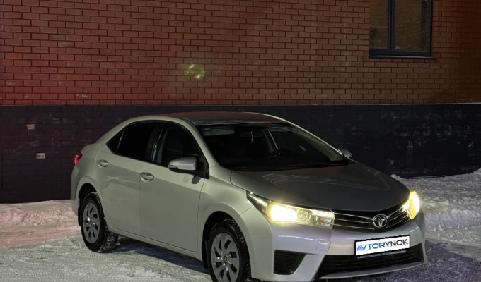 Toyota Corolla 2014 года
