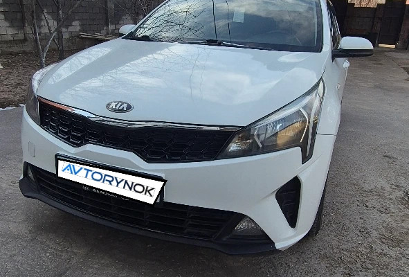 Kia Rio 2020 года
