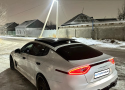 Kia Stinger 2019 года