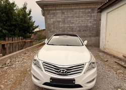Hyundai Grandeur 2012 года