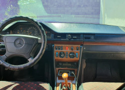 Mercedes-Benz E-Класс 1994 года