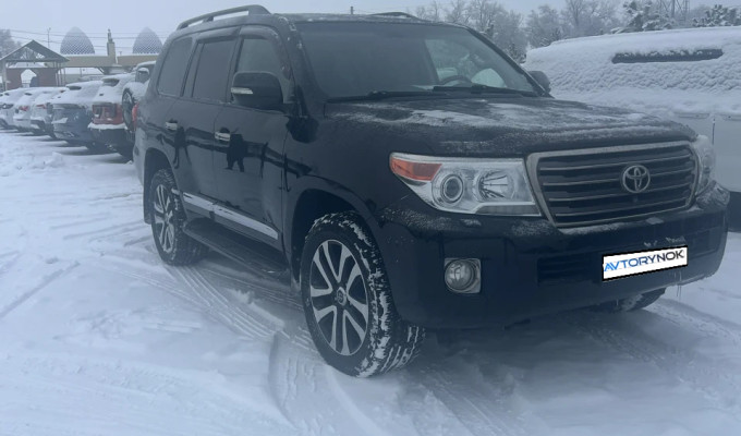 Toyota Land Cruiser 2013 года