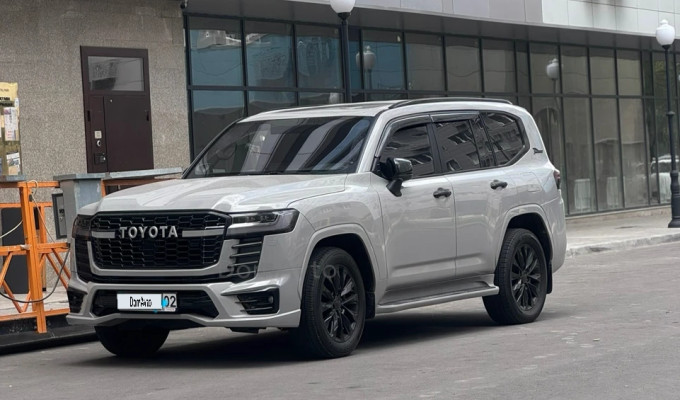 Toyota Land Cruiser 2021 года