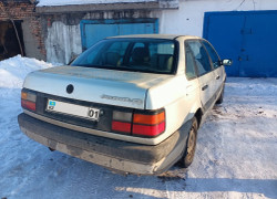 Volkswagen Passat 1992 года
