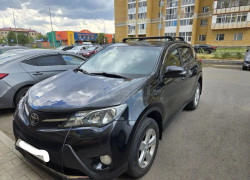 Toyota RAV4 2013 года