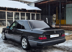 Mercedes-Benz E-Класс 1992 года
