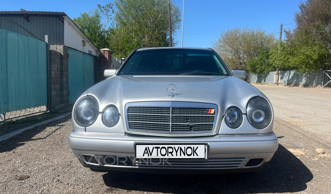 Mercedes-Benz E-Класс 1999 года