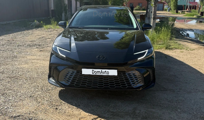 Toyota Camry 2024 года
