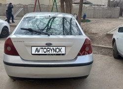 Ford Mondeo 2001 года