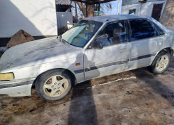 Mazda 626 1987 года