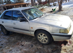 Mazda 626 1987 года