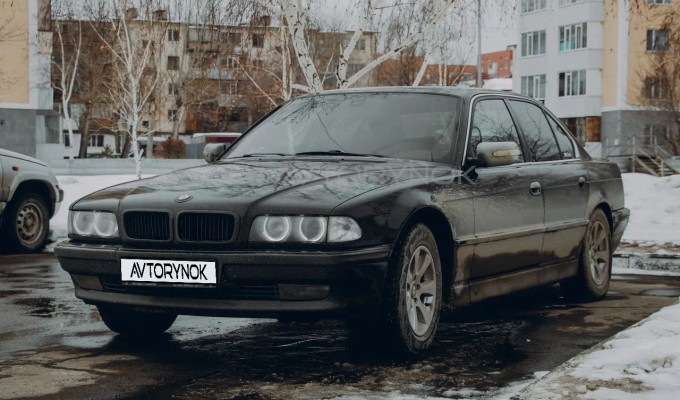 BMW 7 серия 1996 года