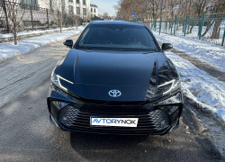 Toyota Camry 2024 года