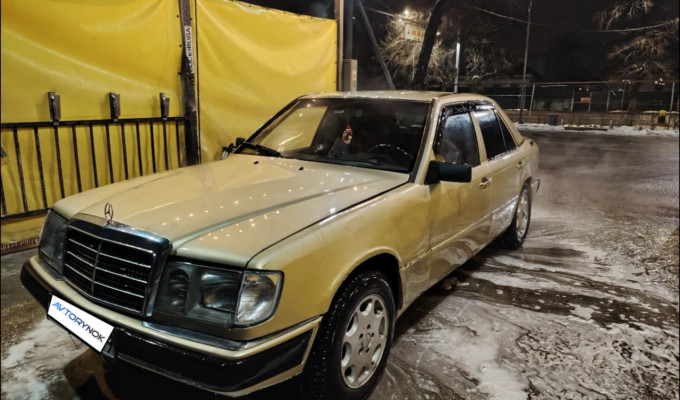 Mercedes-Benz E-Класс 1991 года