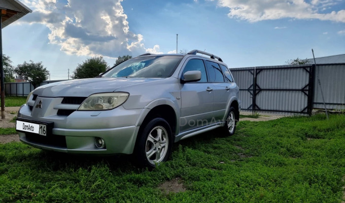Mitsubishi Outlander 2006 года