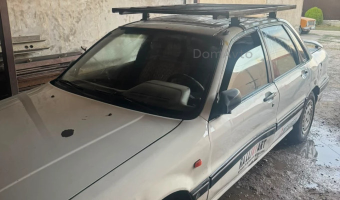 Mitsubishi Galant 1988 года