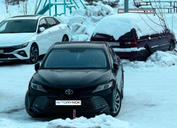 Toyota Camry 2019 года