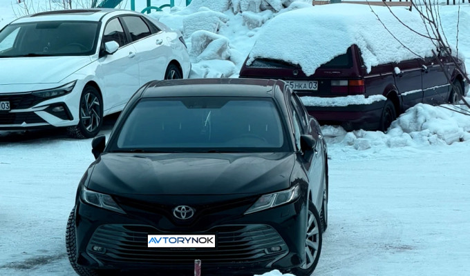Toyota Camry 2019 года