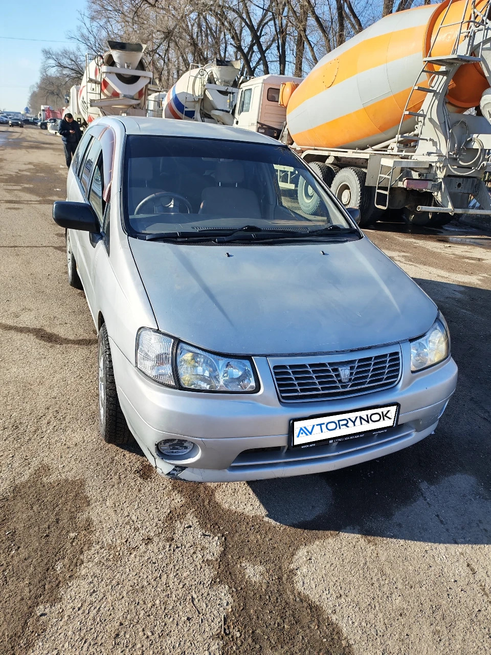 Nissan Liberty, 1999