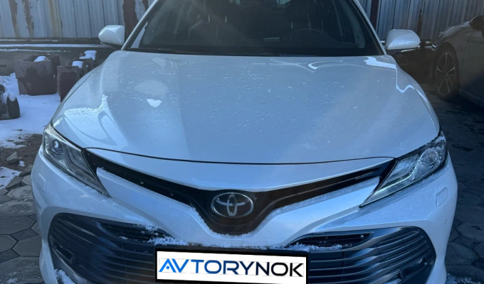 Toyota Camry 2020 года