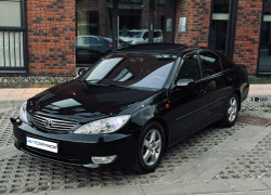 Toyota Camry 2005 года