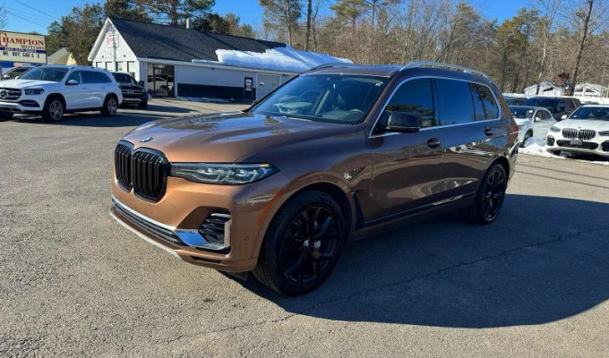 BMW X7 2020 года