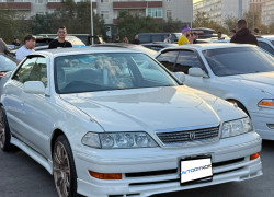 Toyota Mark II 2000 года