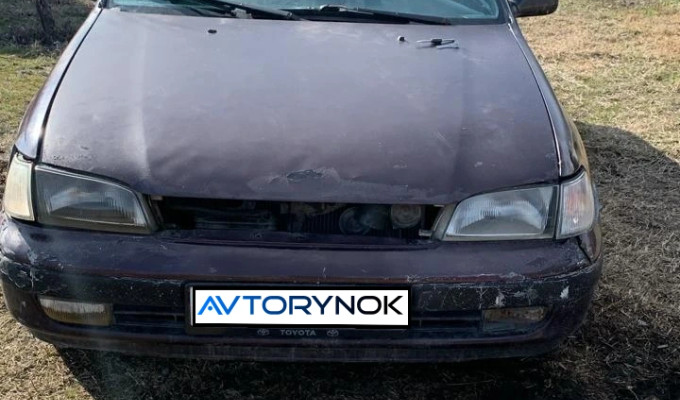 Toyota Carina E 1992 года