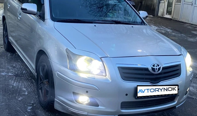 Toyota Avensis 2002 года