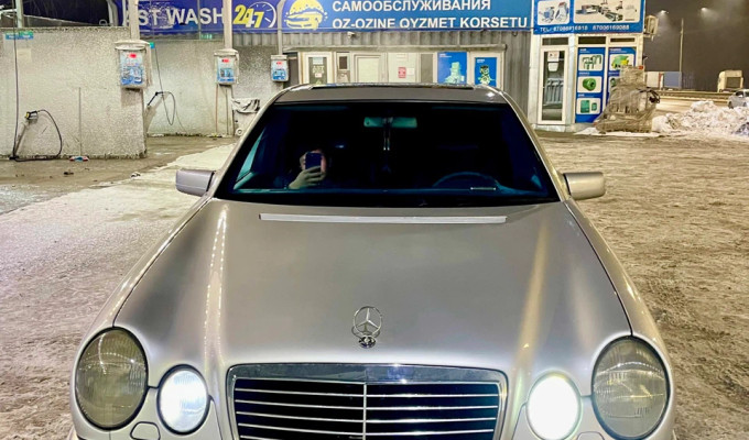 Mercedes-Benz E-Класс 1997 года