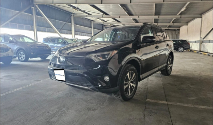 Toyota RAV4 2018 года