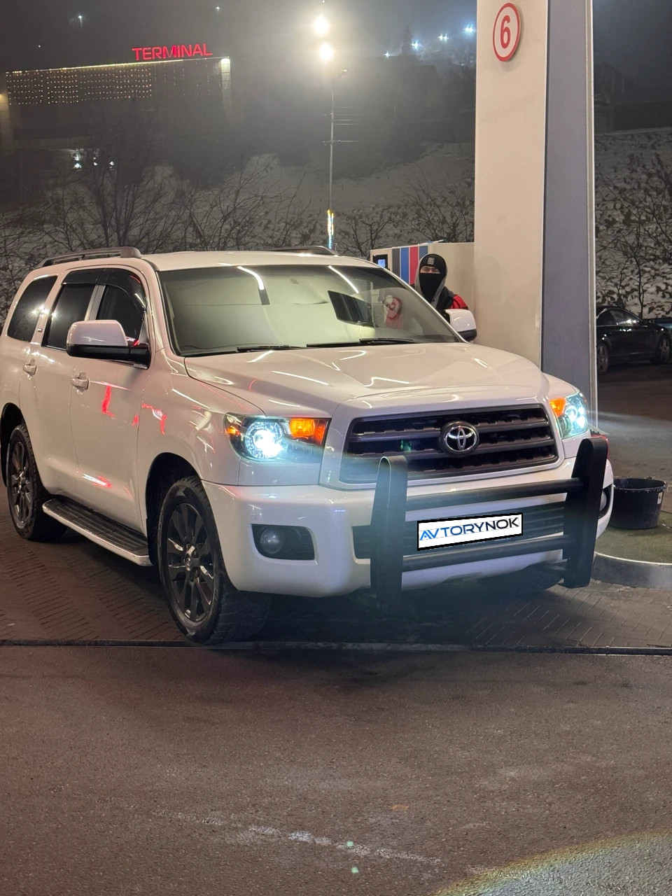 Toyota Sequoia, 2008