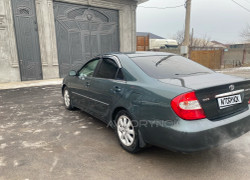 Toyota Camry 2004 года