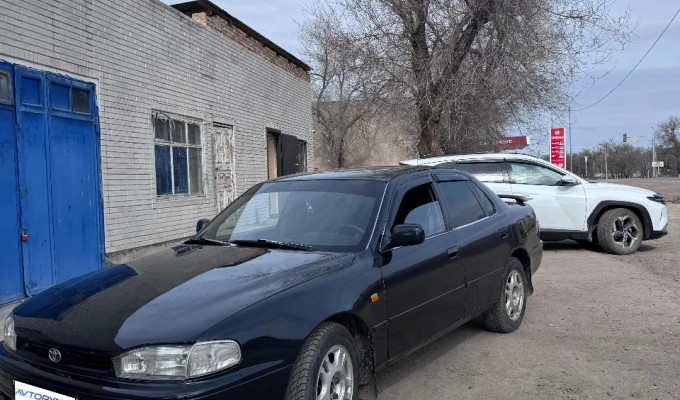 Toyota Camry 1992 года