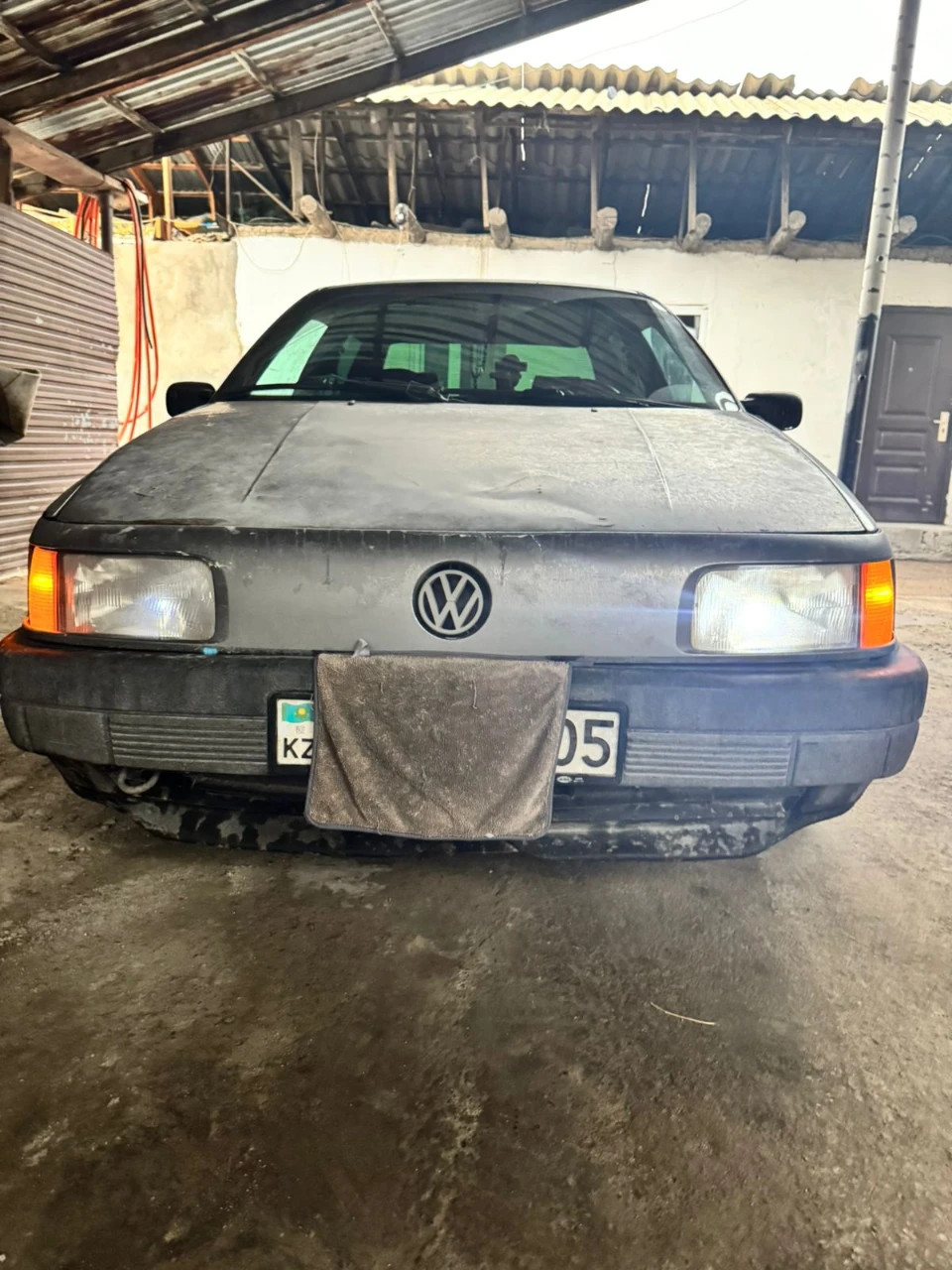 Volkswagen Passat, 1990