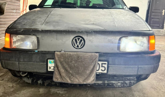 Volkswagen Passat 1990 года