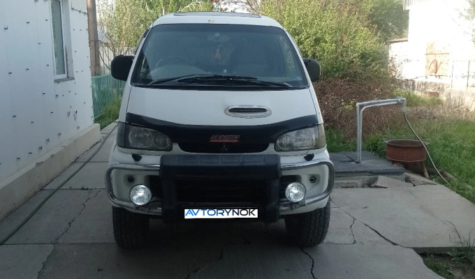 Mitsubishi Delica 1996 года