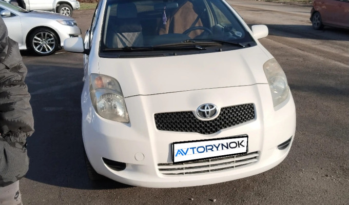 Toyota Yaris 2007 года