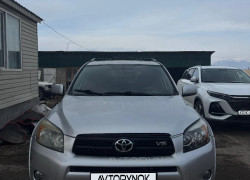 Toyota RAV4 2006 года