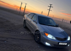 Toyota Camry 2004 года