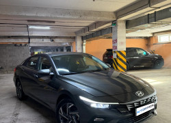 Hyundai Elantra 2024 года