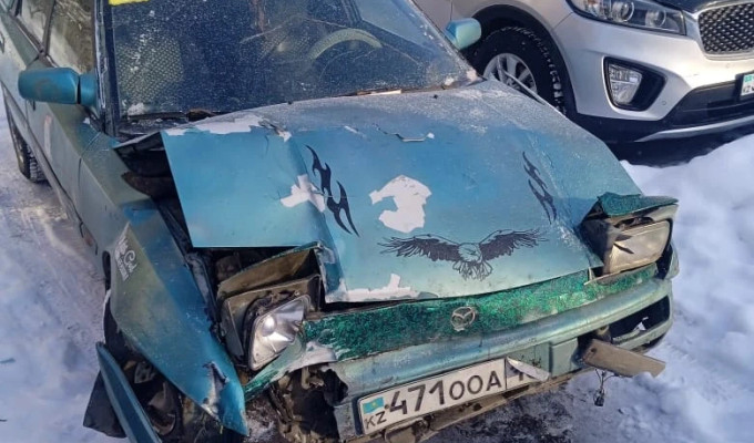 Mazda 323 1992 года