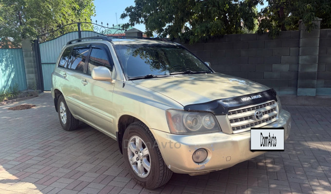 Toyota Highlander 2002 года