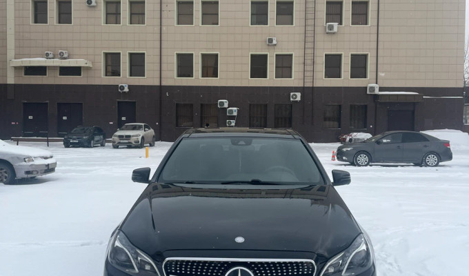 Mercedes-Benz E-Класс 2015 года