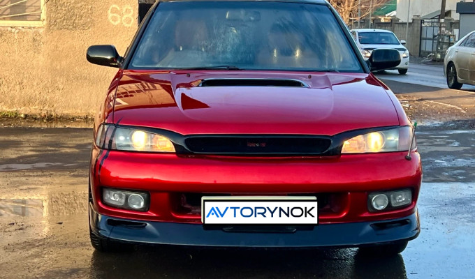 Subaru Legacy 1995 года